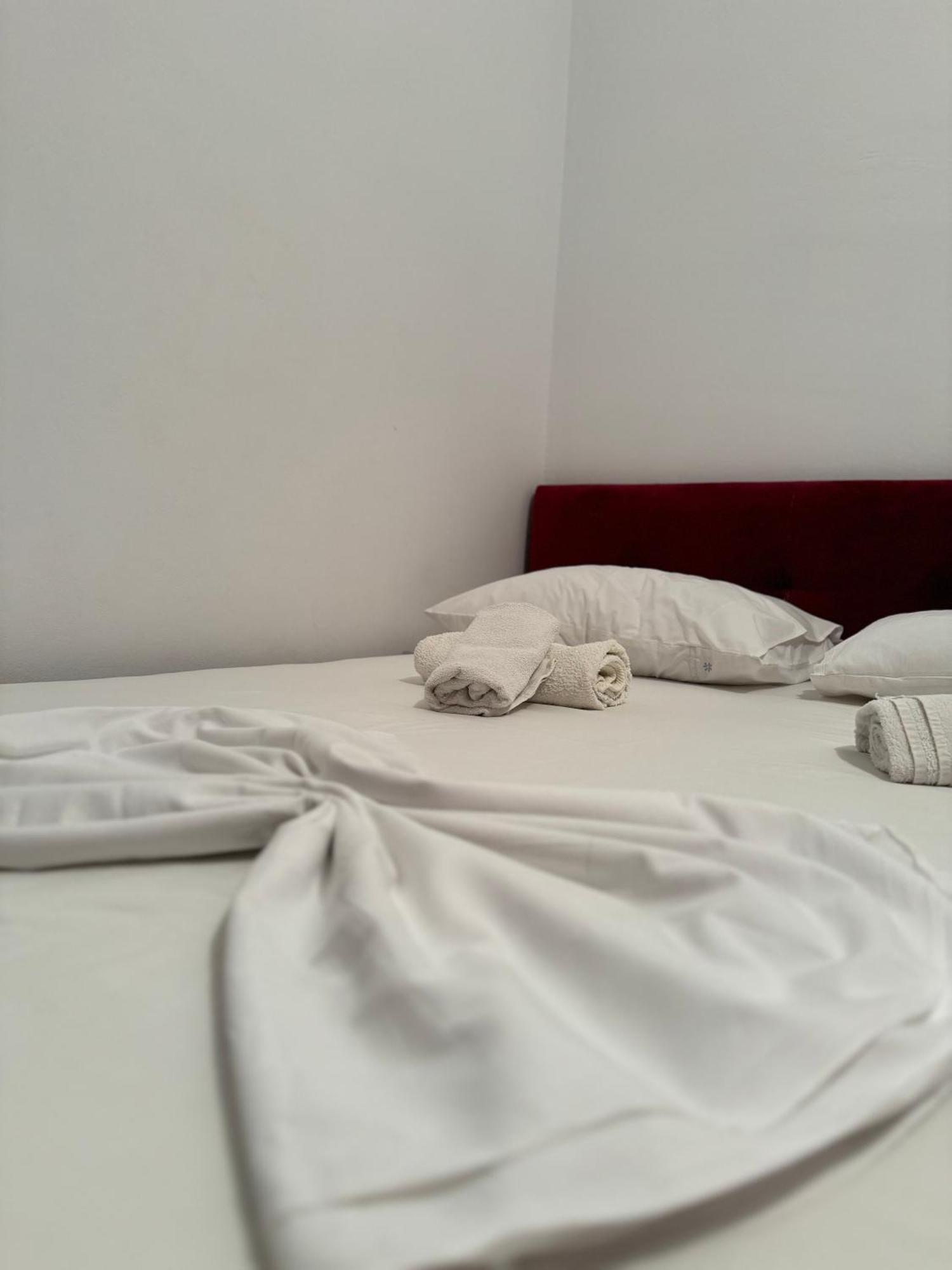 Melita Apartments Ksamil Bagian luar foto